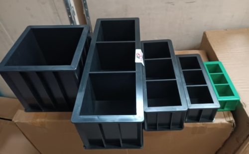 Khuôn nhựa đúc mẫu bê tông 100 kép 3 7 Khuôn nhựa đúc mẫu bê tông kép 3