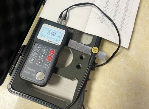 Máy đo độ dày kim loại cầm tay NDT310 4 Máy đo độ dày kim loại