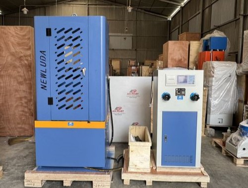 Máy kéo nén vạn năng 1000KN New Luda 4 Máy Kéo Nén Vạn Năng New Luda